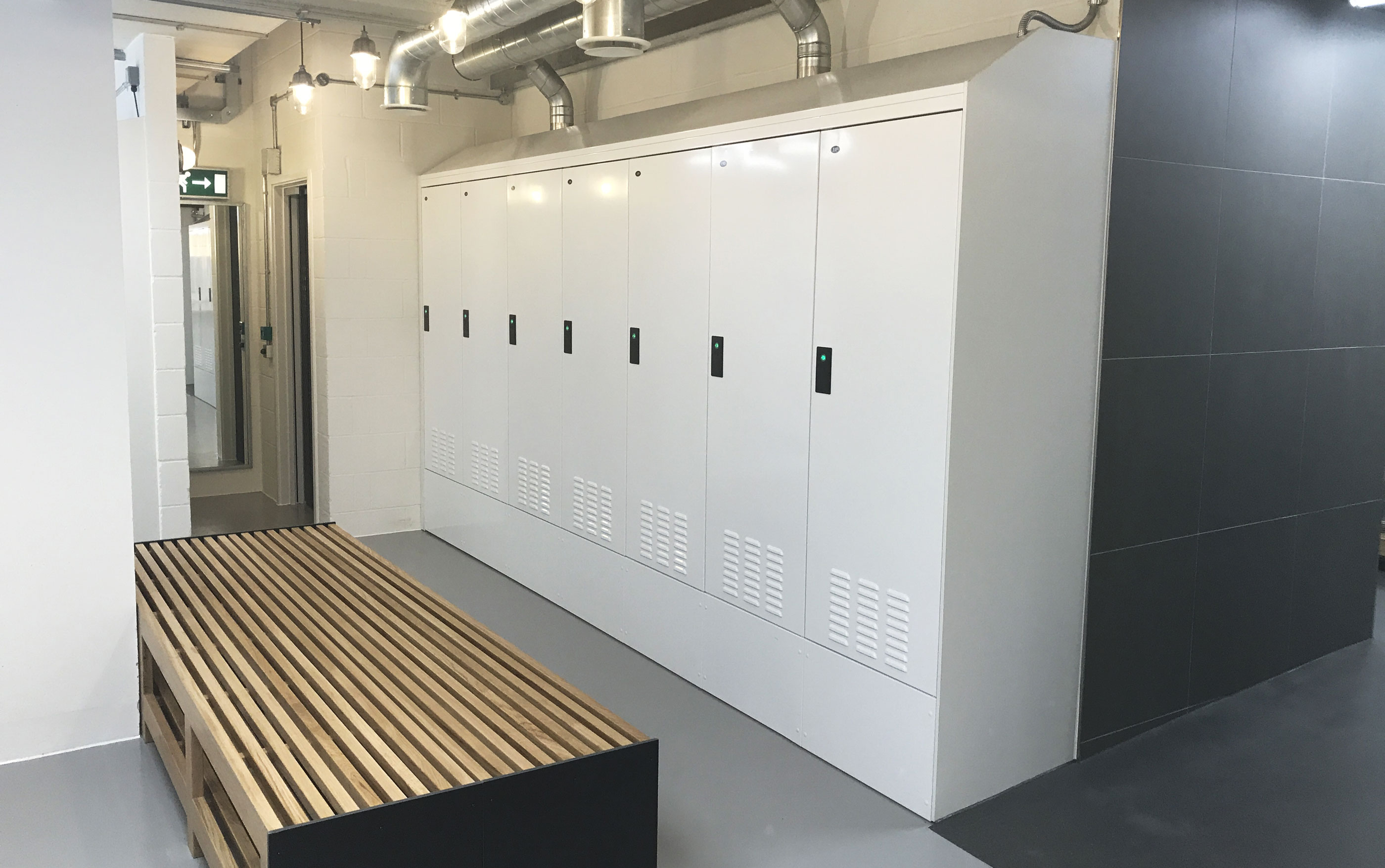 Protect Your Vital & Costly Stuff With Smart Lockers