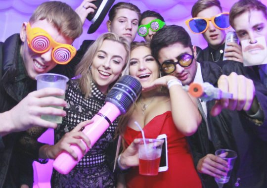 How To Earning Big Money With Photo Booth Hire Service?