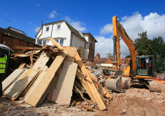 Top Tips To Hire The Dependable Demolition Service Providers