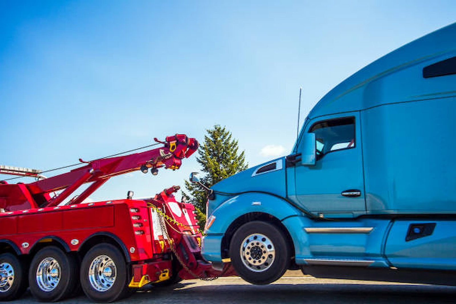 What To Do After A Tractor-Trailer Accident: A Step-by-Step Guide