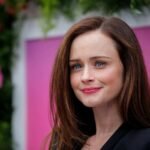 Nanette Bledel’s Early Childhood, Marriage, Family, Profession, Daughter, Values, and History