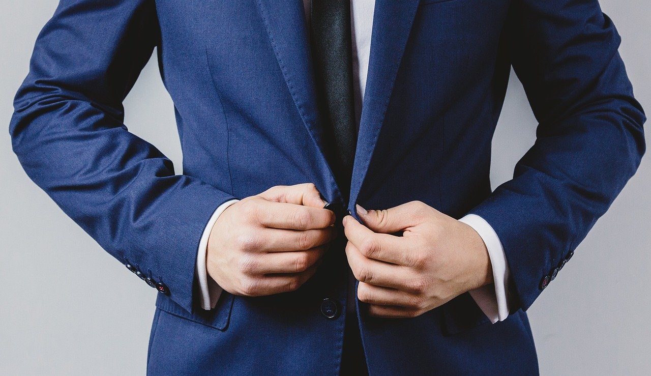 Navigating Legal Waters: How To Choose The Right Legal Representation For Your Case
