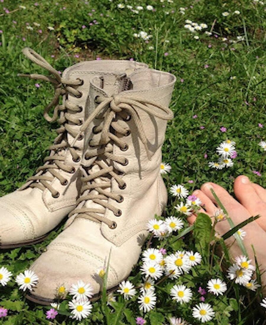 Military Boots vs. Work Boots: Which Is Better for Harsh Use?