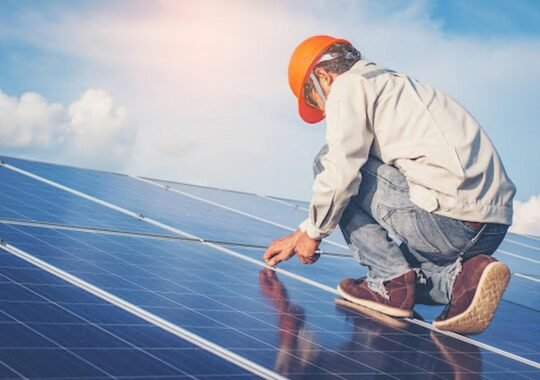 Understanding Solar Roofing: Benefits & Considerations for Homeowners