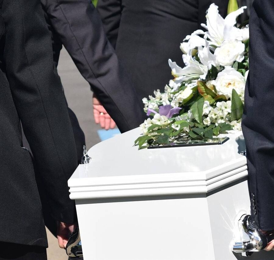 Cremation vs. Burial: Which Is More Affordable?