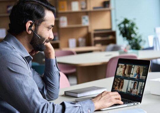 Navigating the Virtual Office: Key Benefits and Strategies
