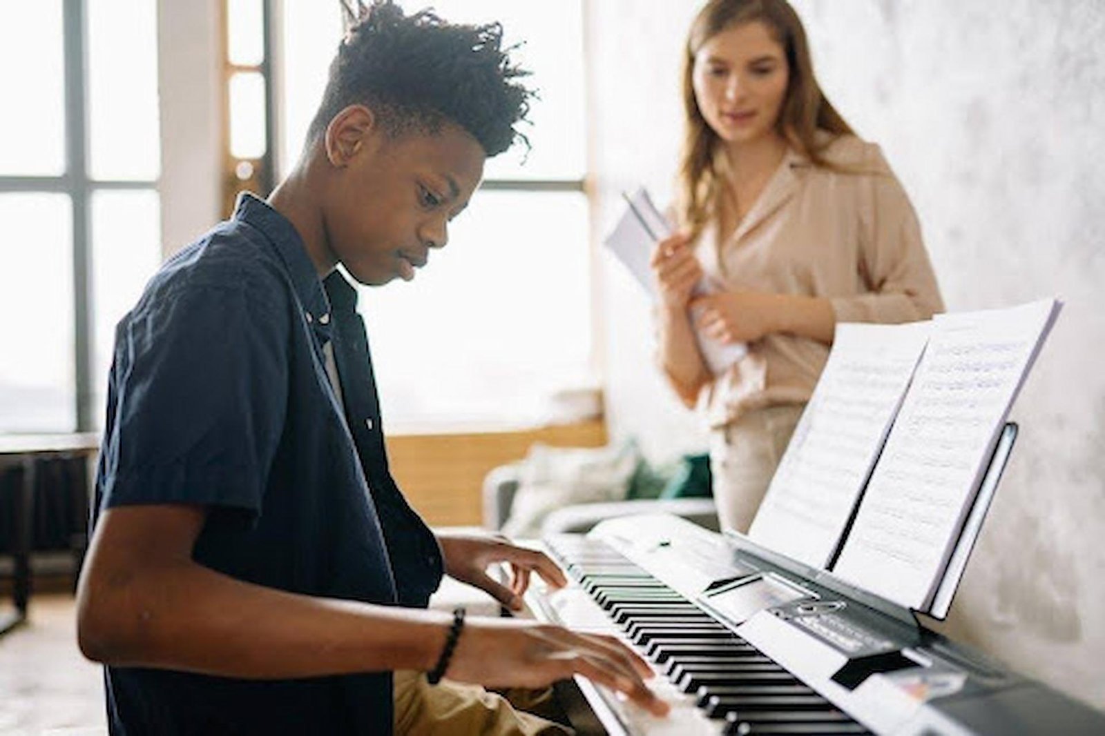 6 Benefits of Learning Music for Overall Wellbeing