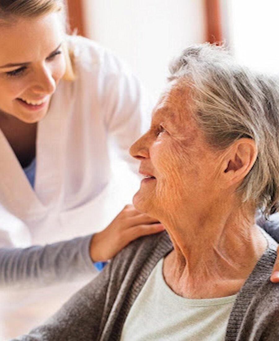 How to Choose the Best Assisted Living Facility for Your Loved One