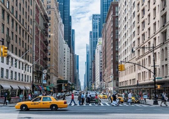 Uncover Hidden Gems with Expert-Led City Tours