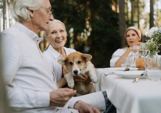 How Pet Companionship Enhances Senior Living Experiences