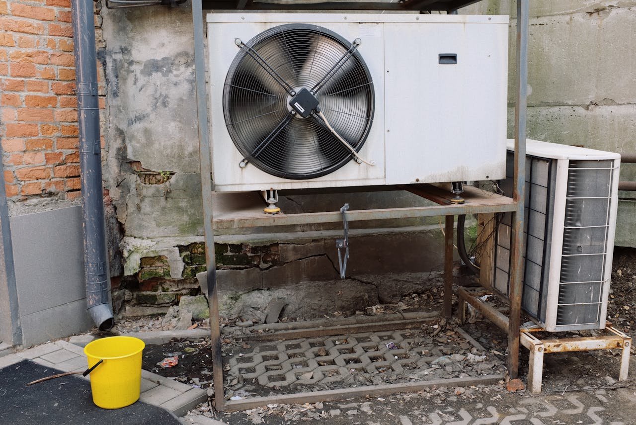 Simple Home Maintenance Tips That Save Money Long-Term