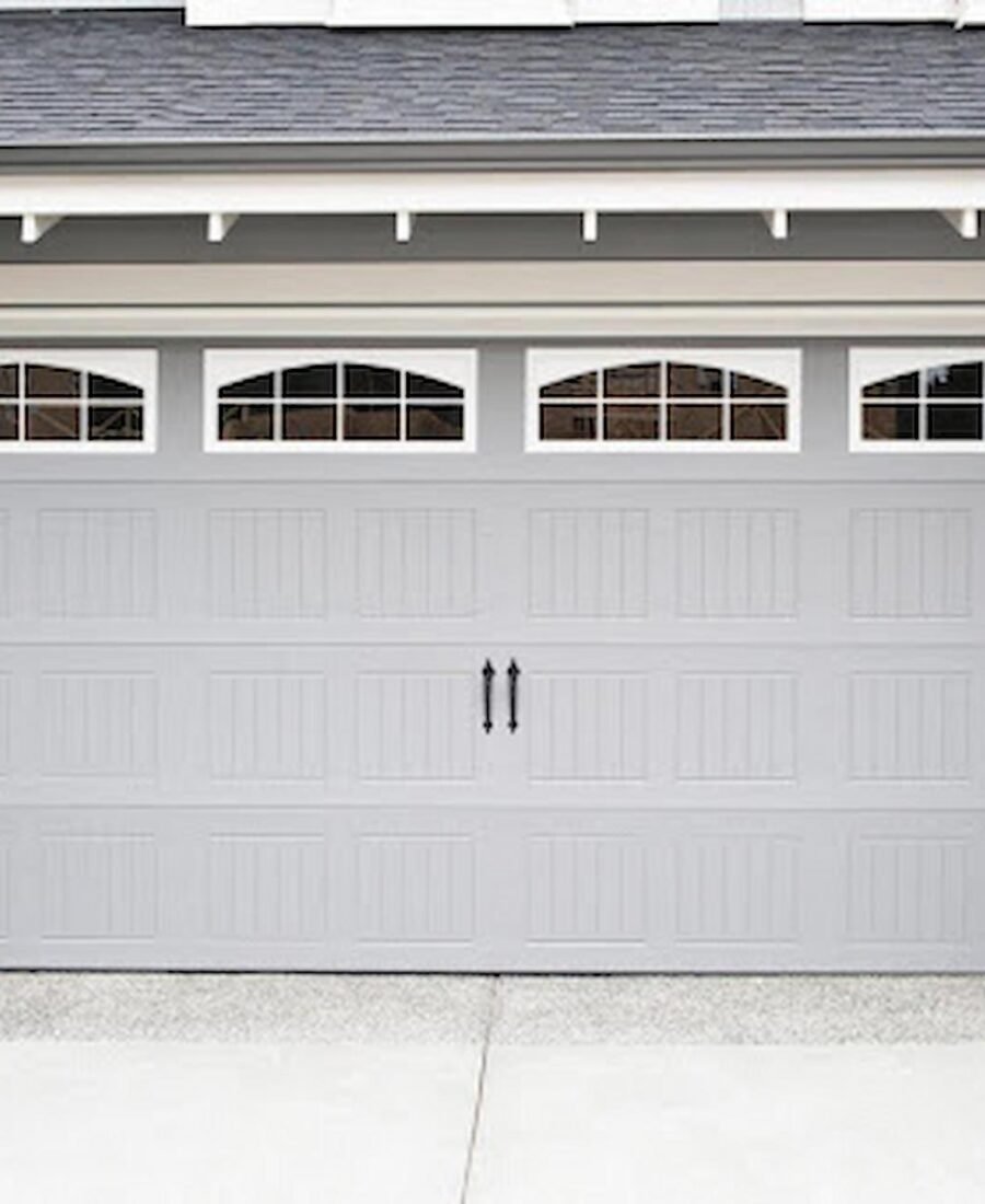 Signs You Need a Professional Garage Door Installation