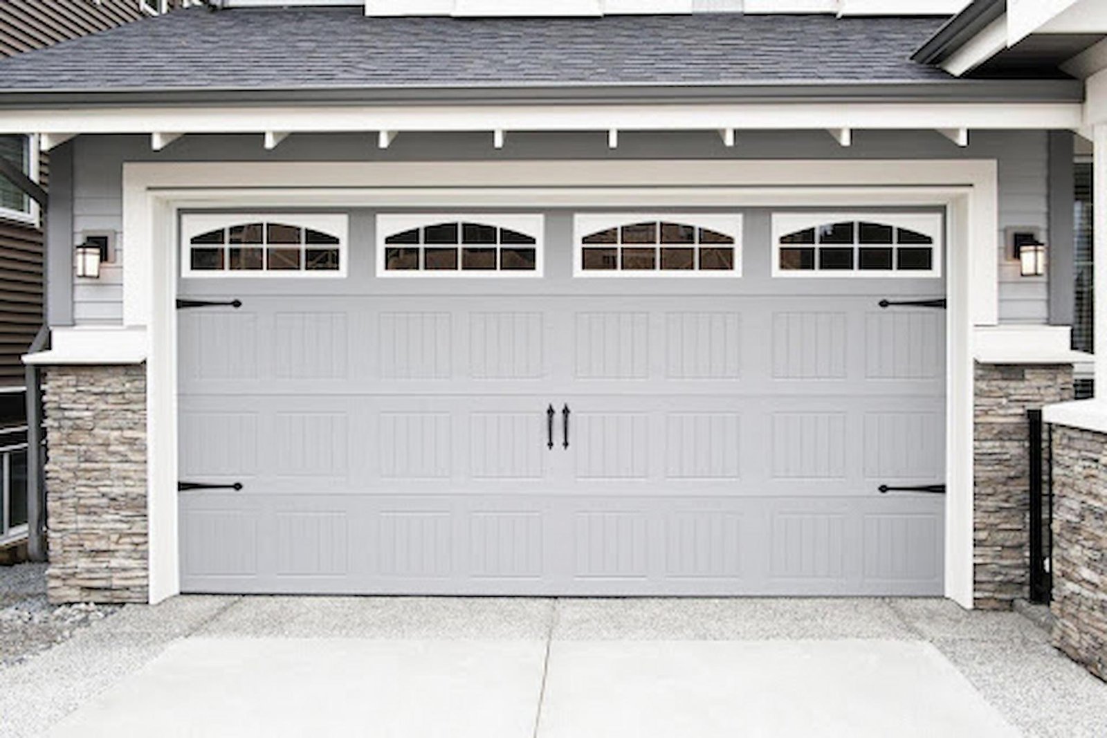 Signs You Need a Professional Garage Door Installation