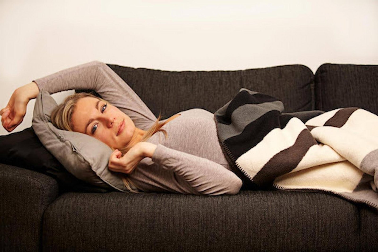 Reclining Sofa Options: How to Choose the Right One