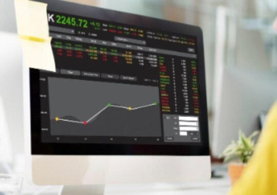 4 Ways Trading Can Help You Earn Extra Income