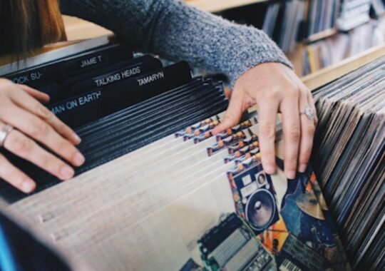 The Revival of Vinyl: Why Physical Music is Making a Comeback