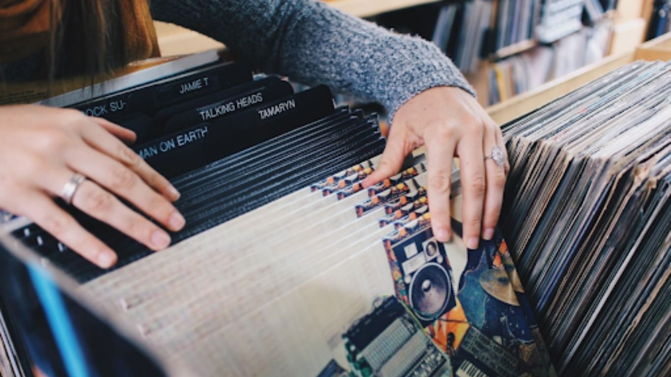 The Revival of Vinyl: Why Physical Music is Making a Comeback