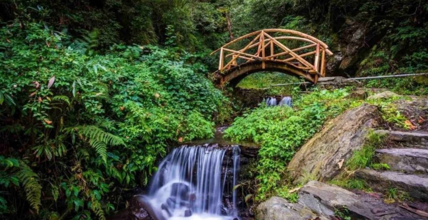 Romantic Spots and Hidden Gems