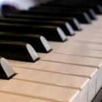 Lessons Learned From Online Piano Discussions and Performance Reviews