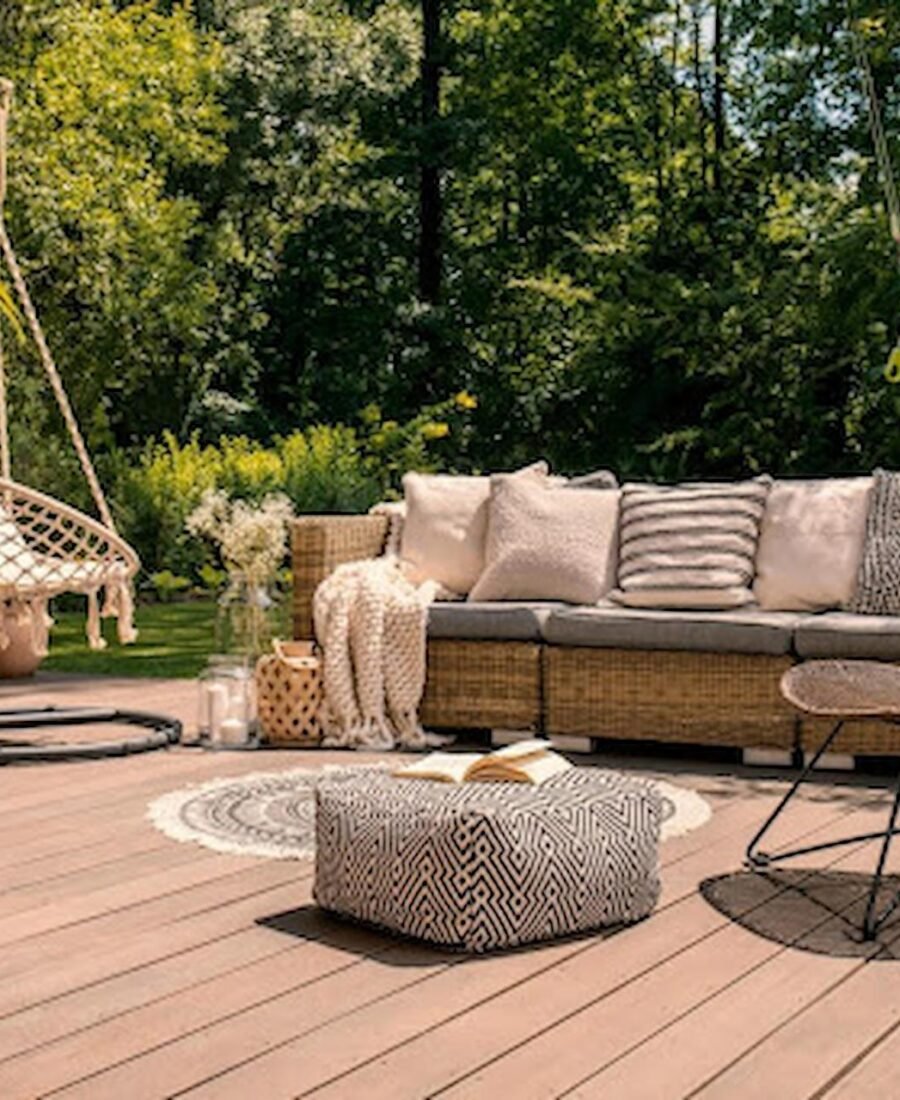 Why Choose Aluminum Decking for Waterfront Properties