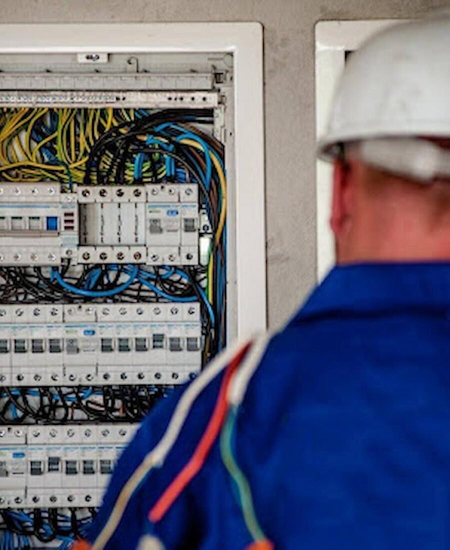 Top Mistakes To Avoid When Setting Up Commercial Electrical Systems