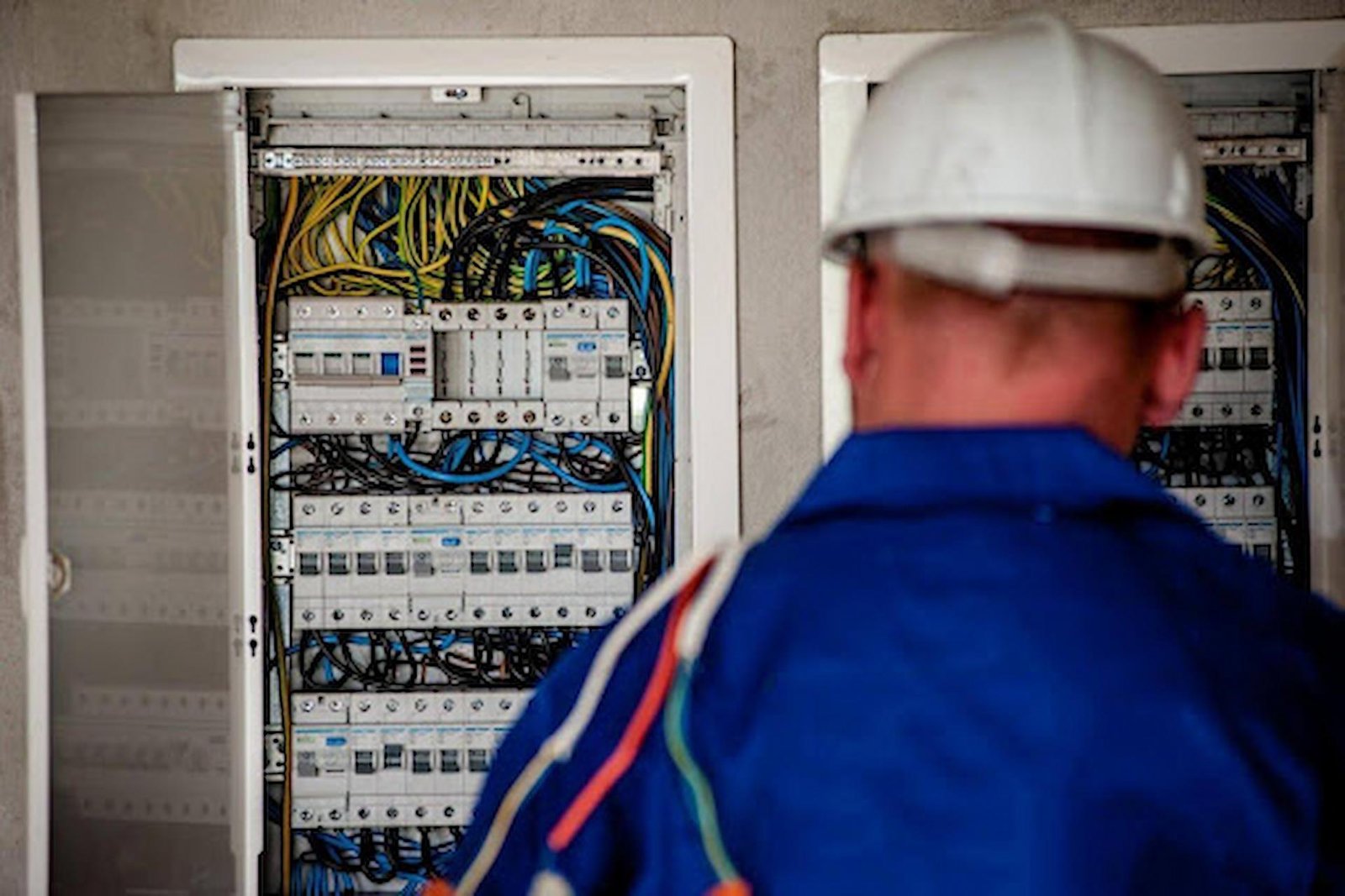 Top Mistakes To Avoid When Setting Up Commercial Electrical Systems