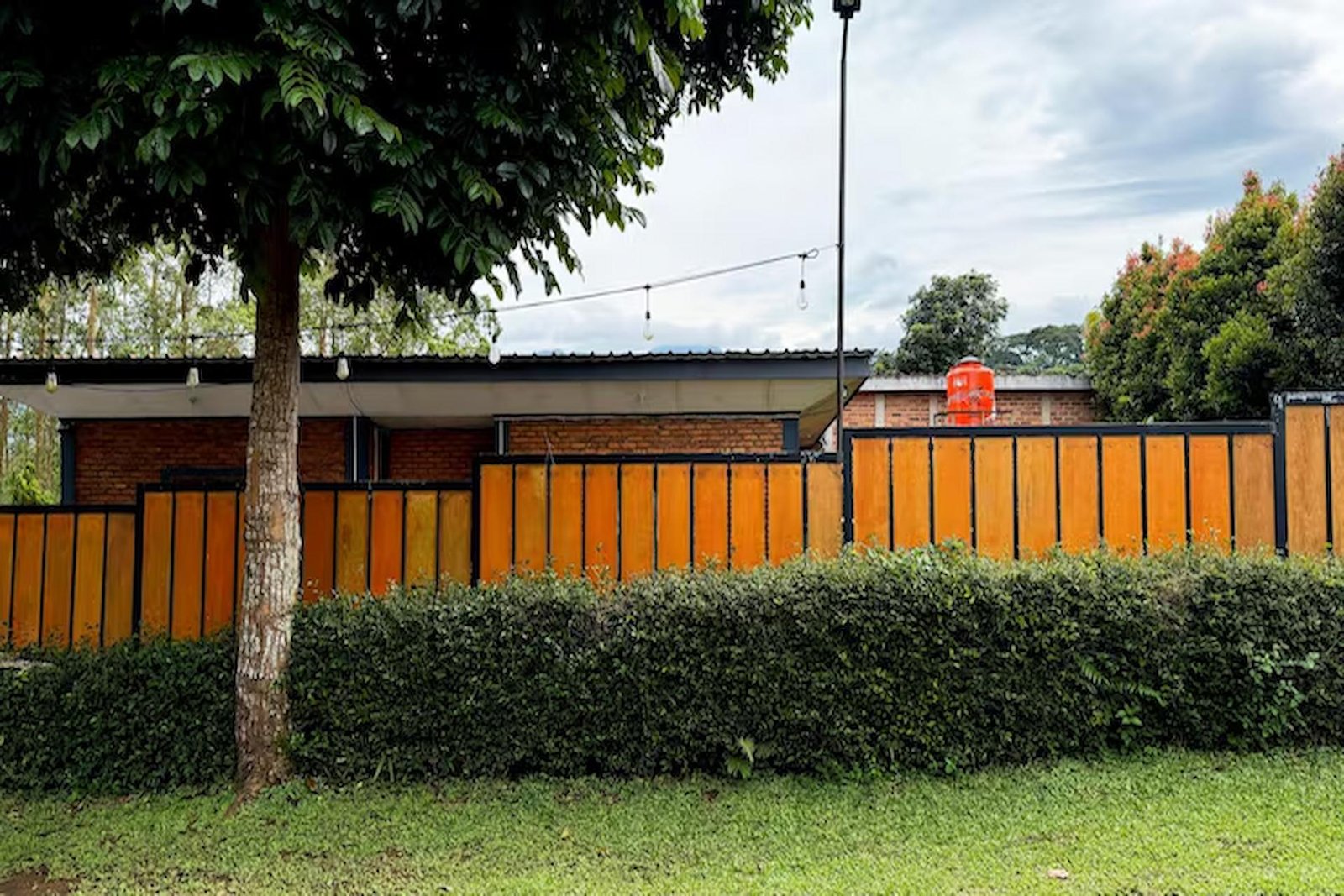 The Definitive Guide to Austin’s Top Fencing, Landscaping, and Security Solution Partners
