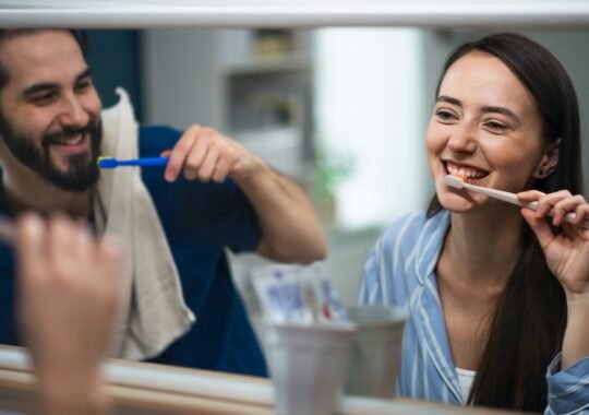 Essential Tips for Maintaining a Healthy Smile at Any Age