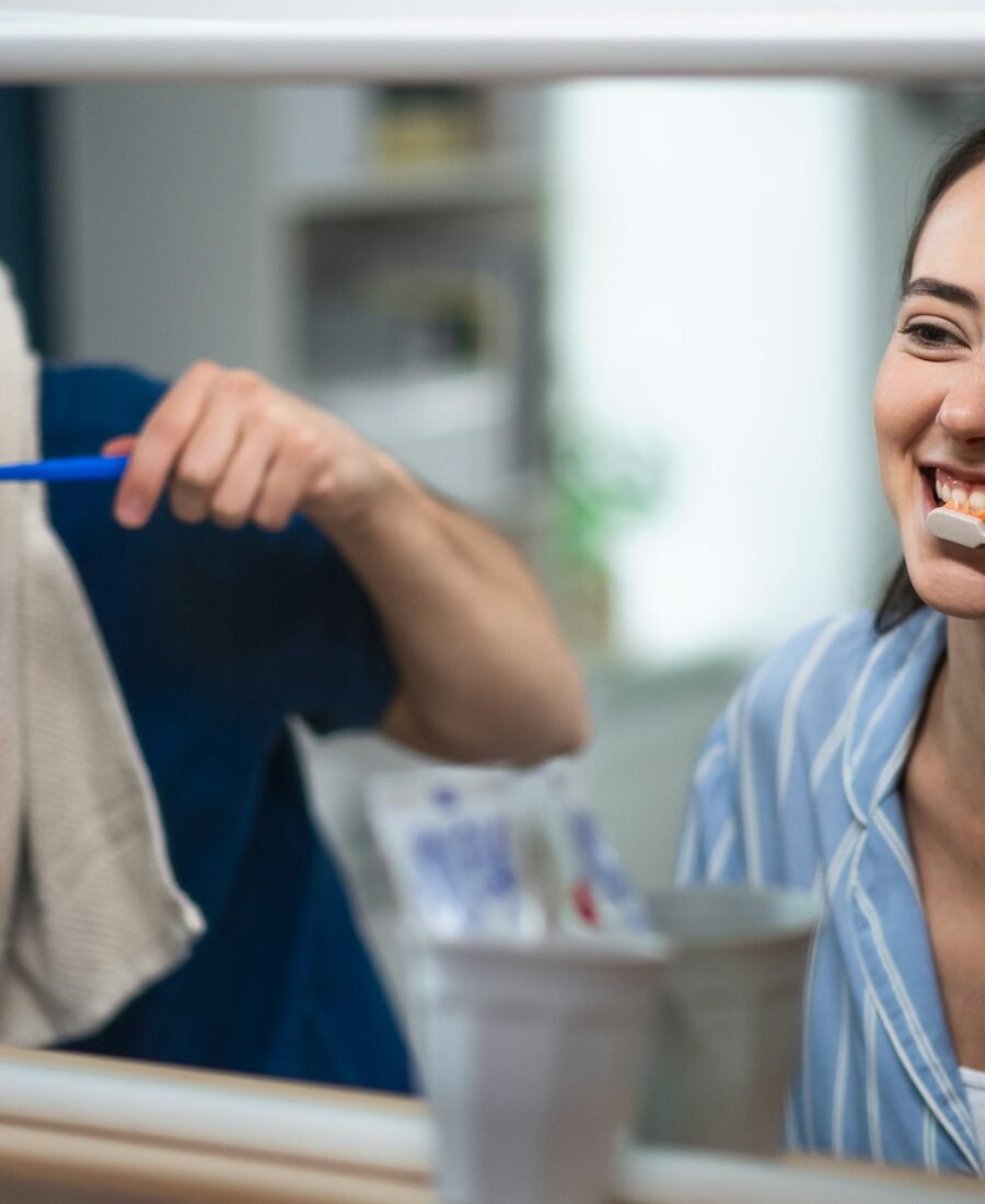 Essential Tips for Maintaining a Healthy Smile at Any Age