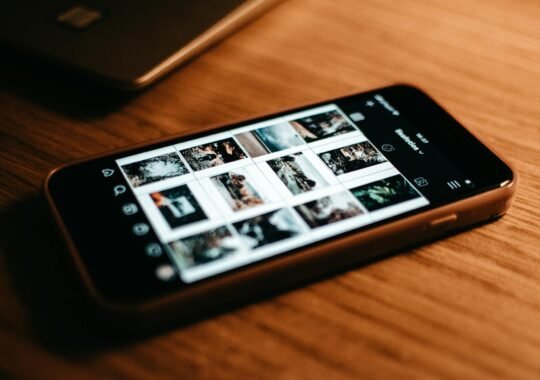 Mobile DualMedia: A Complete Guide To Modern Multimedia App Development