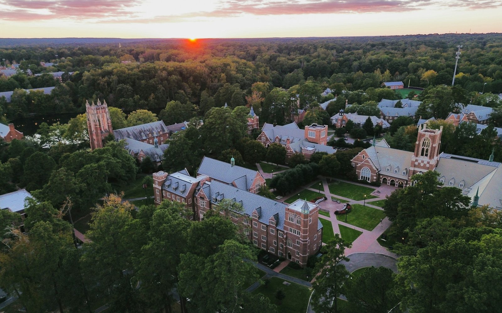 The Hidden Logistics That Support a Well-Run Educational Campus