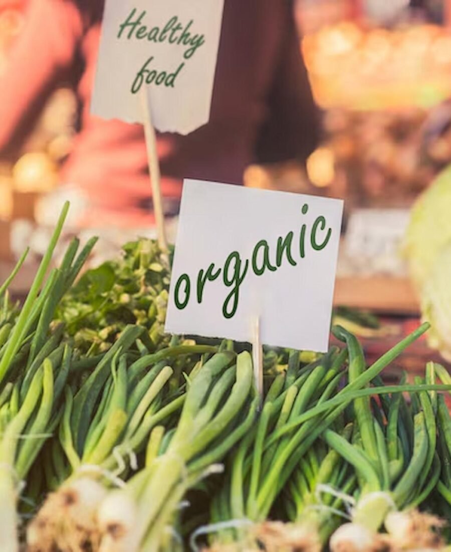 The Organic Food Movement: Why Organic Restaurants and Markets Are on the Rise
