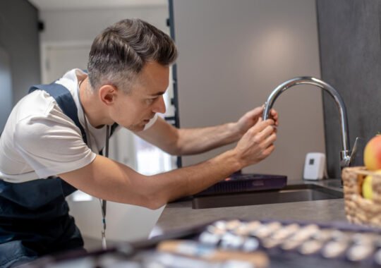 How Hiring a Plumber Near Me Saves Time and Money