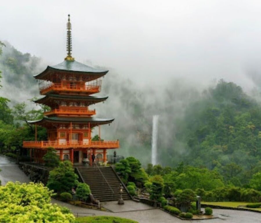 Cherry Blossoms Are Not Enough: 15 Amazing Experiences to Enjoy in Japan Throughout the Year