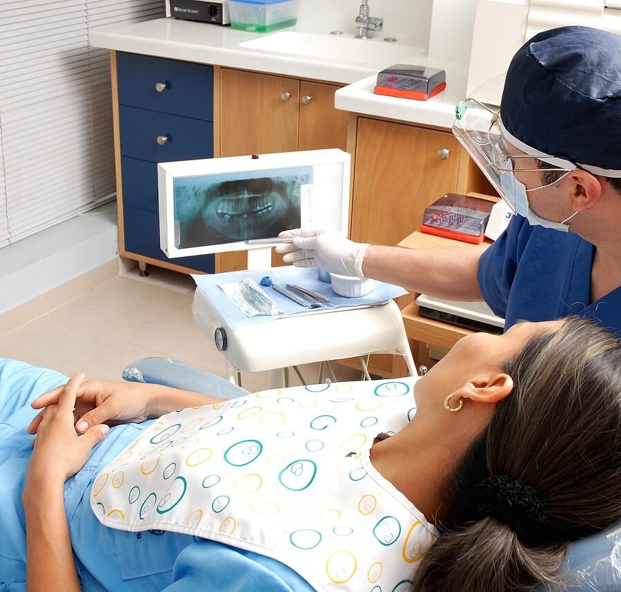 Easy Ways To Help Your Teen Feel Good About Braces