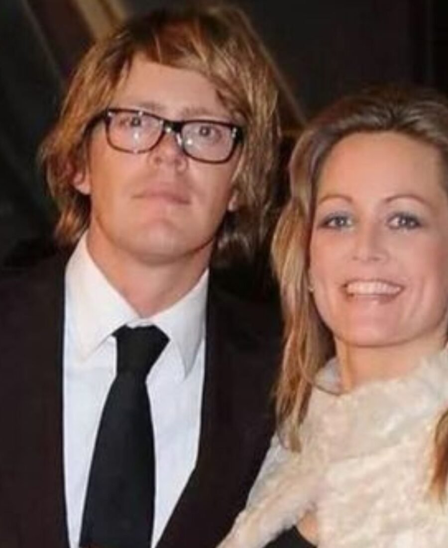 Hannah Dodkin: The Wife and Family Of Kris Marshall