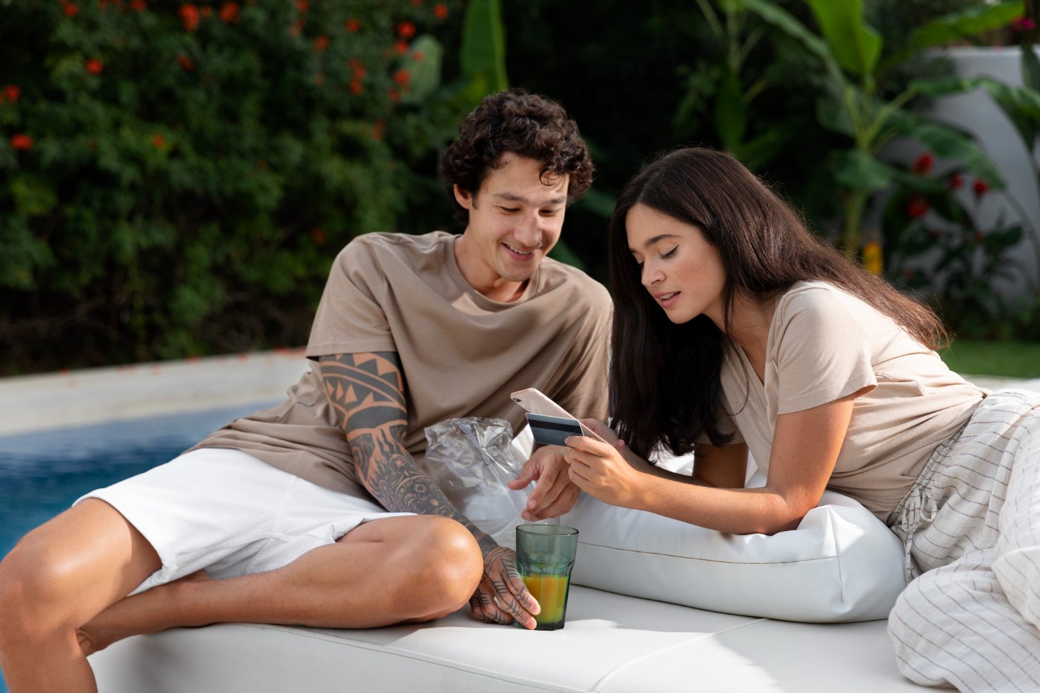 Hosting a Summer Party? Here’s Why Guests Love Mobile IV Therapy