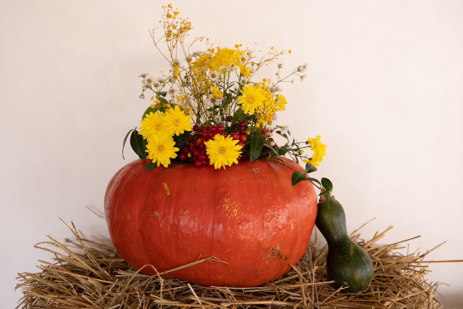 How to Pick a Halloween Bouquet for Any Space