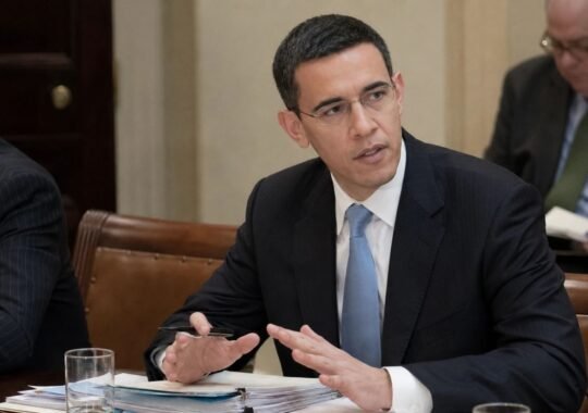 Peter Orszag Bald: Biography, Career and Personal Life