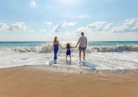 Planning a Family-Friendly Beach Holiday That Everyone Will Enjoy