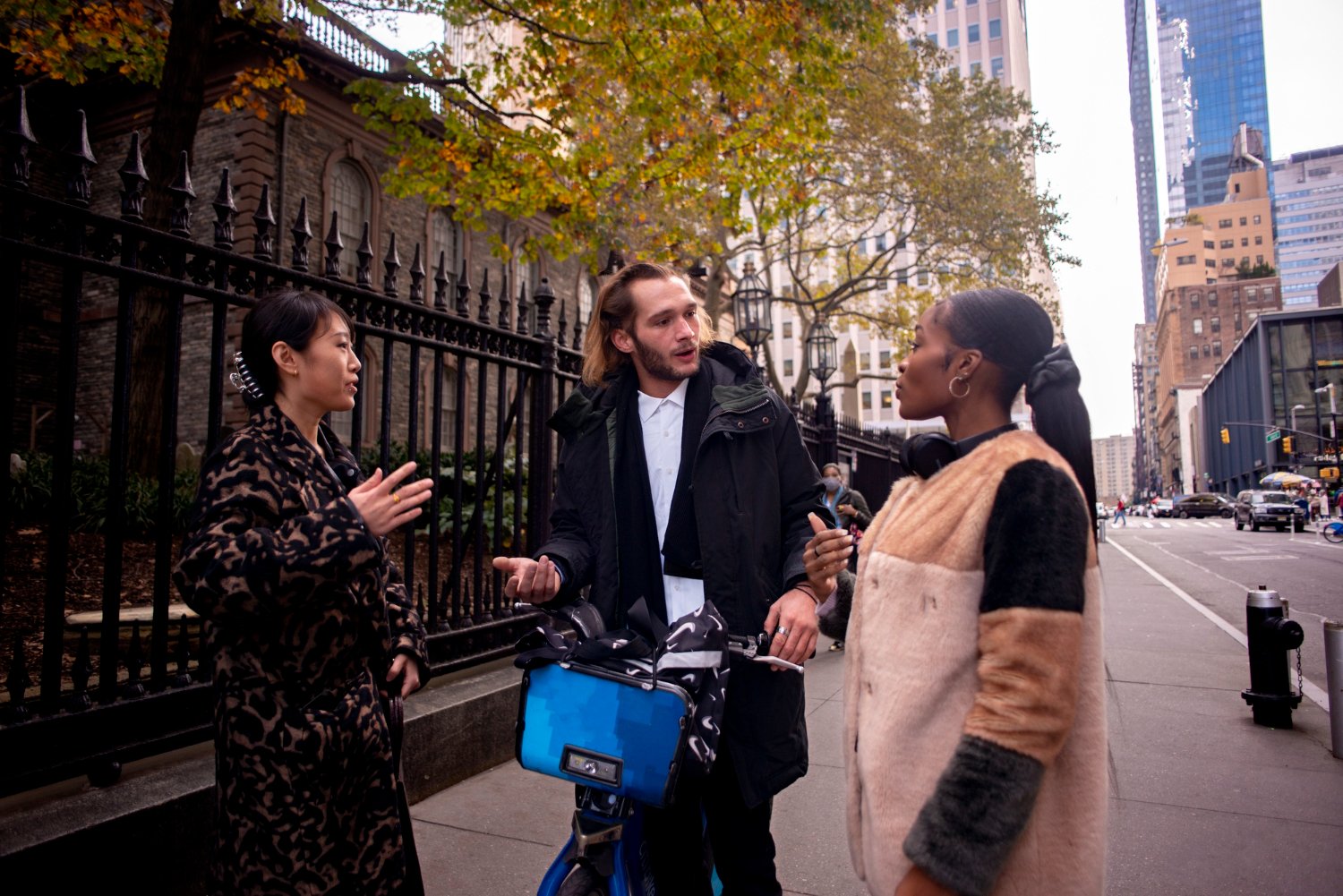 How First-Time Clients Choose Independent Companions in Chicago