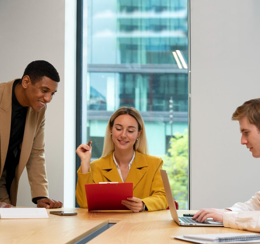A Comprehensive Guide to Aligning Compensation and Culture for Modern Hiring Success