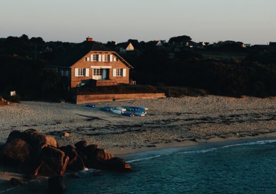 7 of Britain’s Perfect Summer Houses in 2026