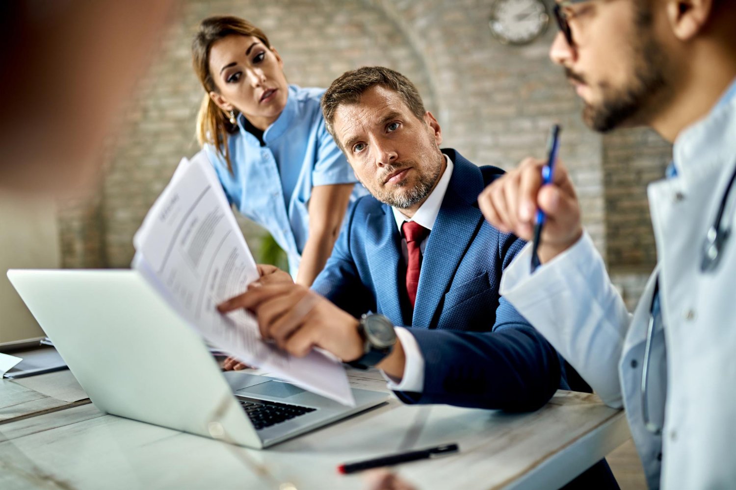 The Role of Expert Witnesses in Proving Complex Personal Injury Claims