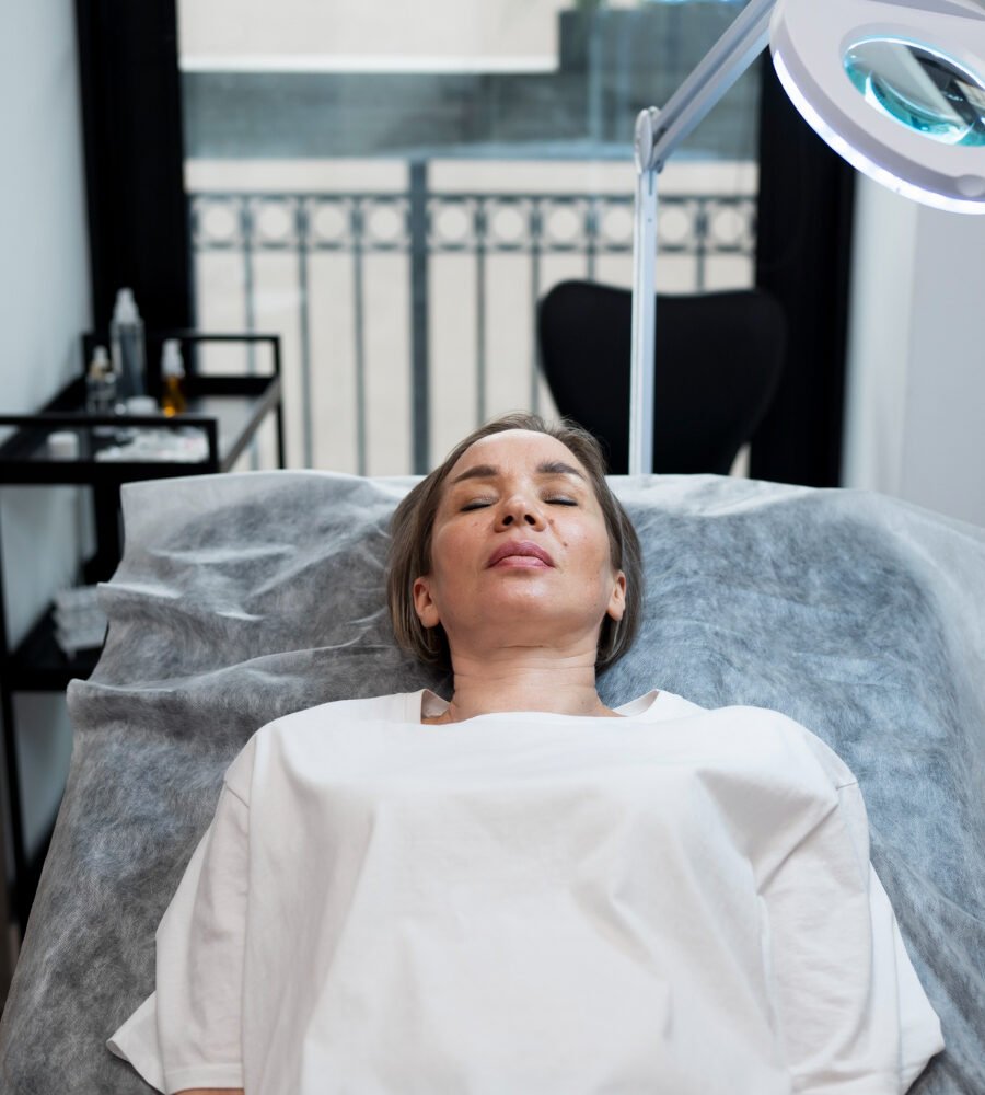 What Makes a Recovery Pillow System Useful After Facial Surgery