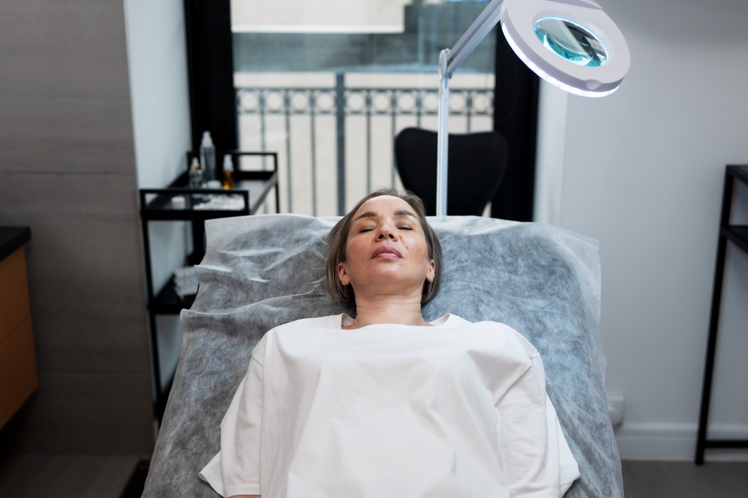 What Makes a Recovery Pillow System Useful After Facial Surgery