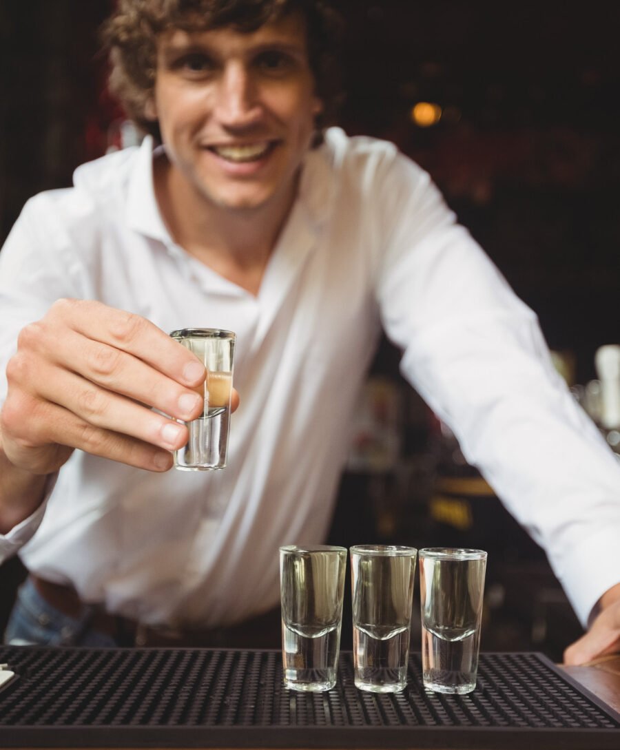 Tasting Notes: Evaluating Blanco and Reposado Tequila’s Flavor Profiles