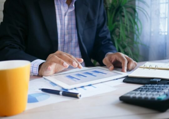 How to Choose Business Financing Based on Cash Flow and Funding Needs