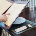 How to Choose Durable Menu Materials for a Busy Restaurant