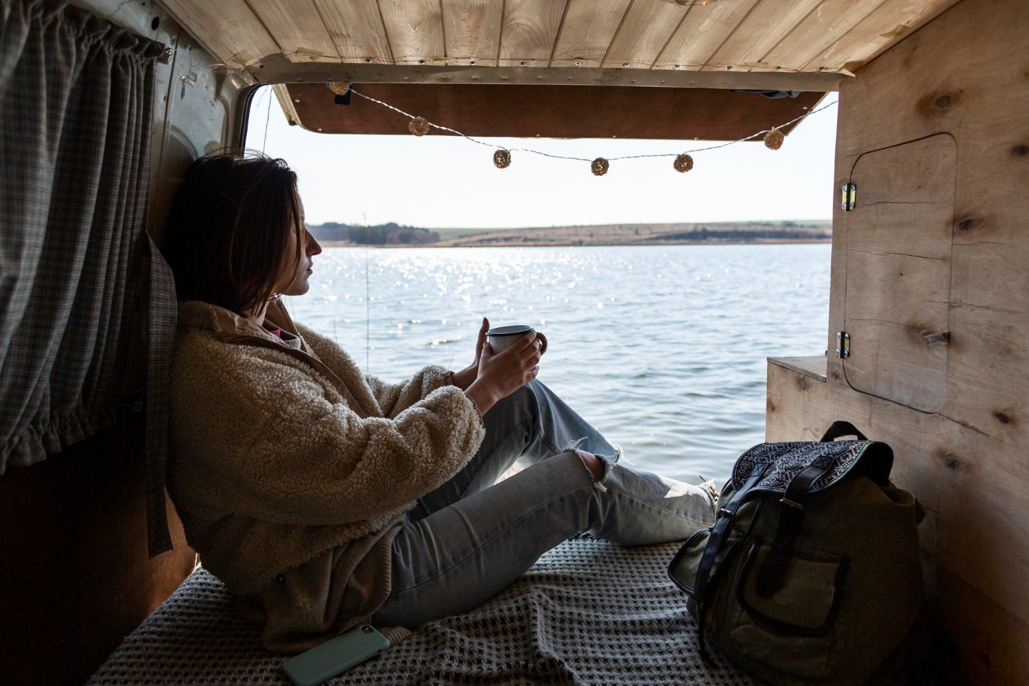 Quotes About Feeling Alone: Essential Affirmations for Navigating Isolation